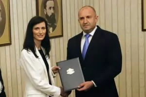 Габриел прие мандата с ангажимент да състави експертен кабинет