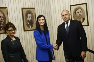 Радев ще връчи мандата на Габриел в петък в 5