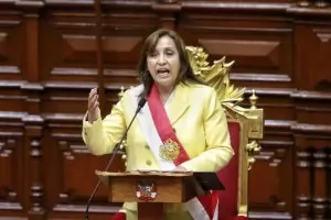 Перу забранява на президентите на Мексико и Колумбия да го посещават