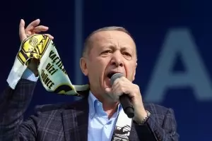 Вероятността Ердоган да загуби изборите е 50%