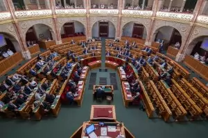 Унгария "продаде" на ЕС съдебната си реформа за 22 млрд. евро