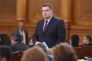 Сблъсък назрява между ПП-ДБ и ГЕРБ за антикорупционния закон