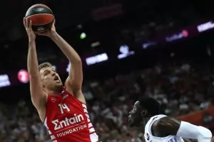 Везенков има гарантирани само два сезона в НБА