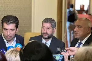 Борисов, Иванов и Петков пренаписаха бюджета