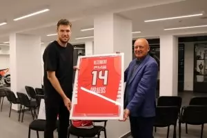 Везенков: До 3-4 дни "Сакраменто" ще ме представи официално