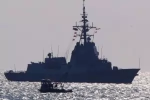 Тагарев се притесни от удължените учения на Русия в Черно море