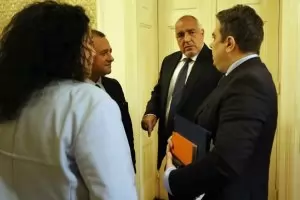 Финансовият министър пак не успя да премести арбитражните дела 