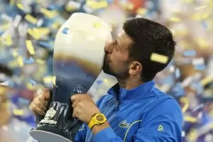 Джокович спаси мачбол и изтръгна титлата от ръцете на световния №1