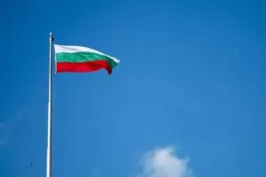 Българин свали гръцкото знаме в Кавала