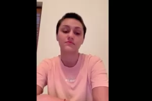 Дебора с първи думи: Косата ми ще порасне, а белезите ще избледнеят