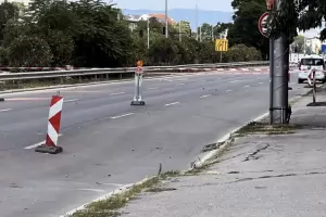 Пропадна платното на булевард заради строежа на метрото