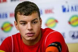 Световният рекордьор Мицин: Нямам намерение да тренирам в друга държава