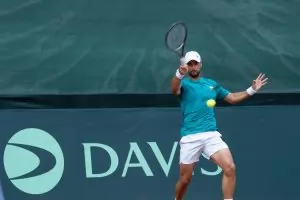 България изостана с 0-2 след първия ден за Купа "Дейвис"