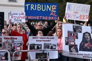 Украинци протестираха срещу изява на Анна Нетребко в Берлин
