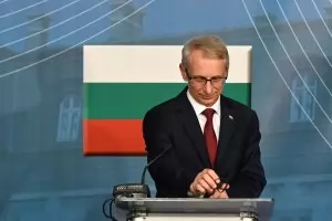 Нехамер: За Австрия е немислимо да разширява Шенген сега