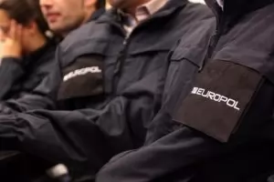 МВР и Европол предупредиха за масови измами с мейли в България