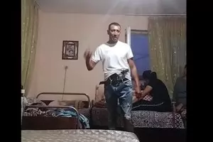 Мъжът, който държа заложници, се самоуби в ареста