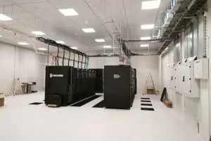 Денков преряза лентата на българския суперкомпютър „Хемус“