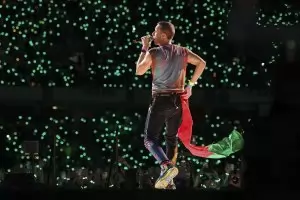 Милиони видяха изневярата на IT шеф в концерт на Coldplay