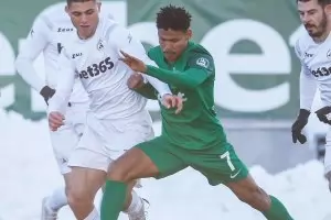 "Лудогорец" и "Левски" допуснаха провали в Първа лига