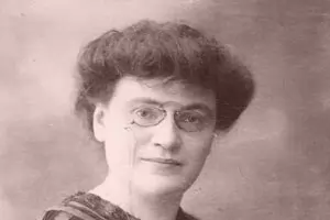 Анна Карима прокарва широк път за българските жени