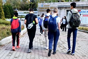 Да се отмени възможността за 15 дни отсъствие по домашни