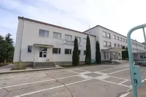 МОН обяви над 400 конкурса за директори на училища