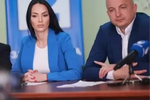 Борисов разжалва следизборно "Мис 10 000 преференции"