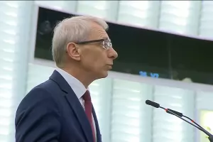Само български евродепутати нападнаха Денков в Страсбург