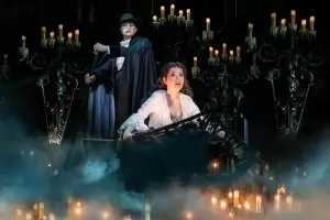 Мюзикълът на мюзикълите „Фантомът на операта“ долита в НДК