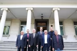 Тагарев и предшественици: Армията не е за тесногръди партийни интереси