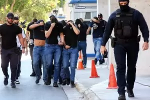 Гърция затвори всички стадиони за два месеца заради насилието