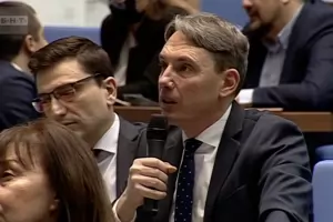 ГЕРБ и ДПС отхвърлиха ограниченията за нови болници