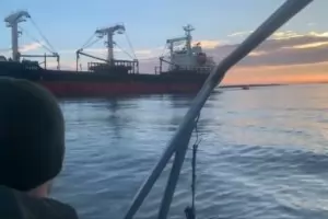 Двама души са ранени на цивилен кораб от руска мина в Черно море