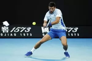 Победа №33 в Мелбърн нареди Джокович до Моника Селеш