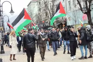 Шествие в подкрепа на Палестина премина през центъра на София
