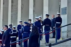 САЩ уверяват Тагарев, че правят нашите F-16 като за тях