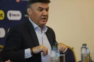 Подалият оставка Борислав Михайлов сезира съда за Търговския регистър
