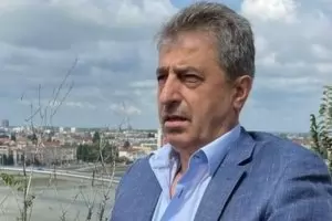 Цветан Василев води дело срещу Иван Гешев в Кипър
