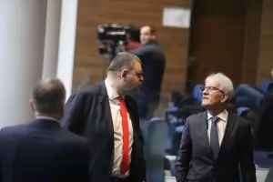 ДПС-ДПС се оплака, че се нарушава кордонът около Пеевски