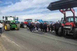 Две фермерски организации блокираха ГКПП "Илинден"