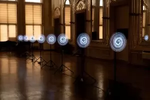 "Квантова симфония" миксира наука и изкуство в Двореца