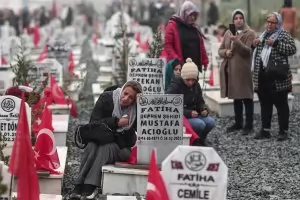 Над 3 милиона са още без дом година 
след земетресението в Турция