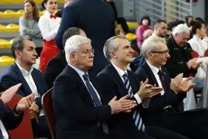 Министър Вътев заставал до протеста на земеделците