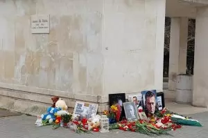 Хора апелират да не се поругава паметта за загиналите украинчета