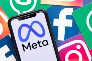 Facebook и Instagram пак се сринаха