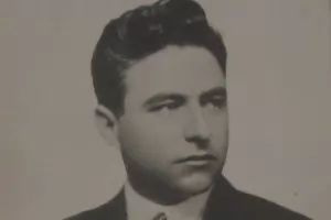 Константин Муравиев лежи по затвори 17 г. заради 7 дни премиерстване