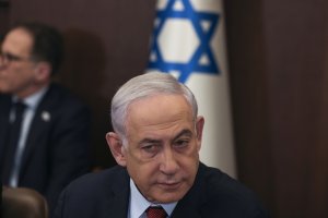 Канцеларията на израелския премиер заяви че Бенямин Нетаняху се отказва