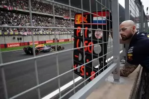 Верстапен бе над всички при завръщането на Китай във Формула 1