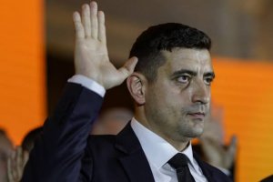 Румънците гласуваха днес за президент в първия тур на повторните